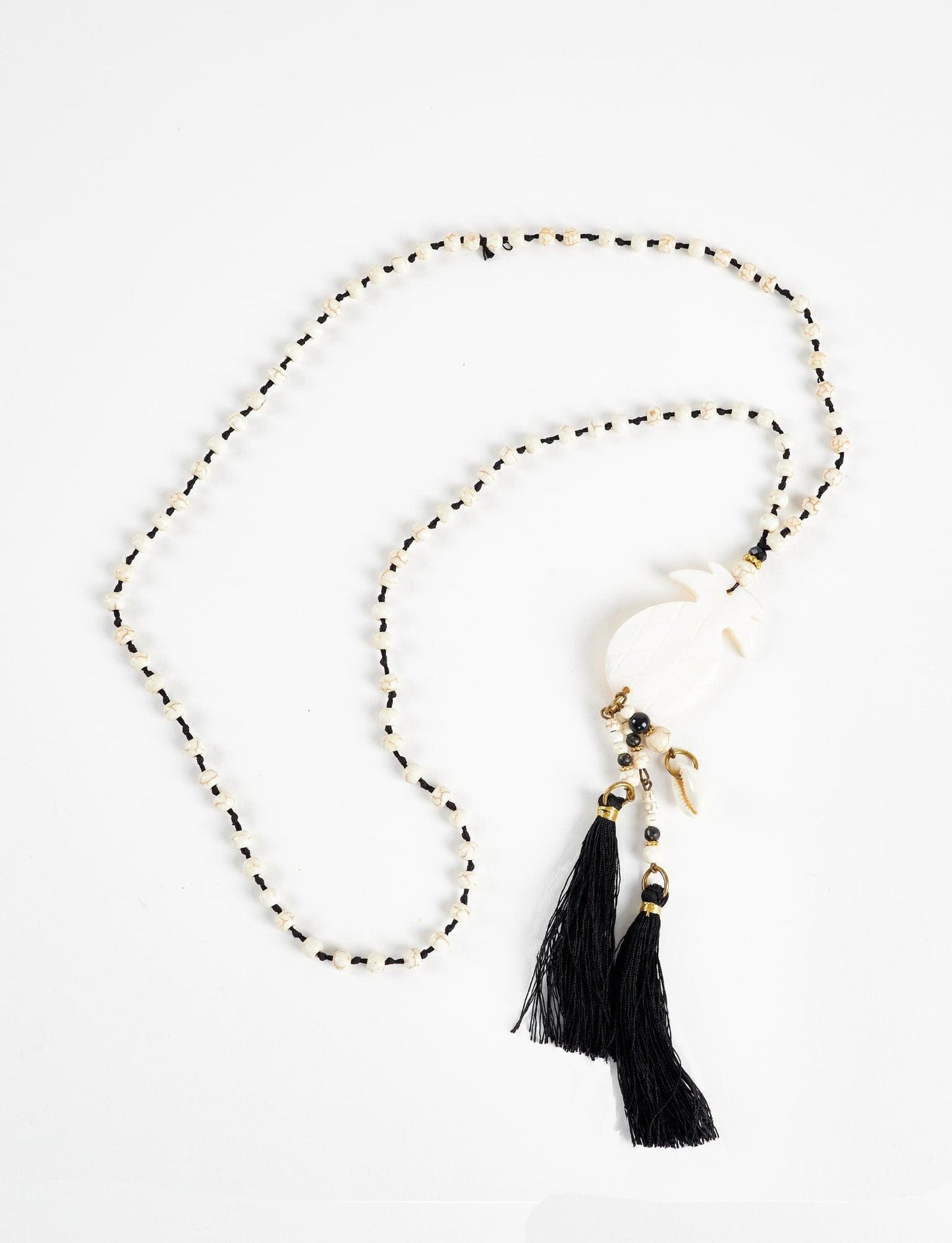 pineapple-necklace-black-tassel-acqua-bonita