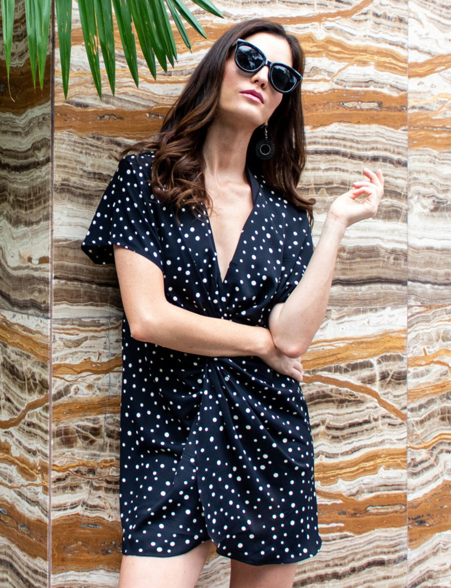 knotted-beach-kaftan-black acqua-bonita lifestyle 2